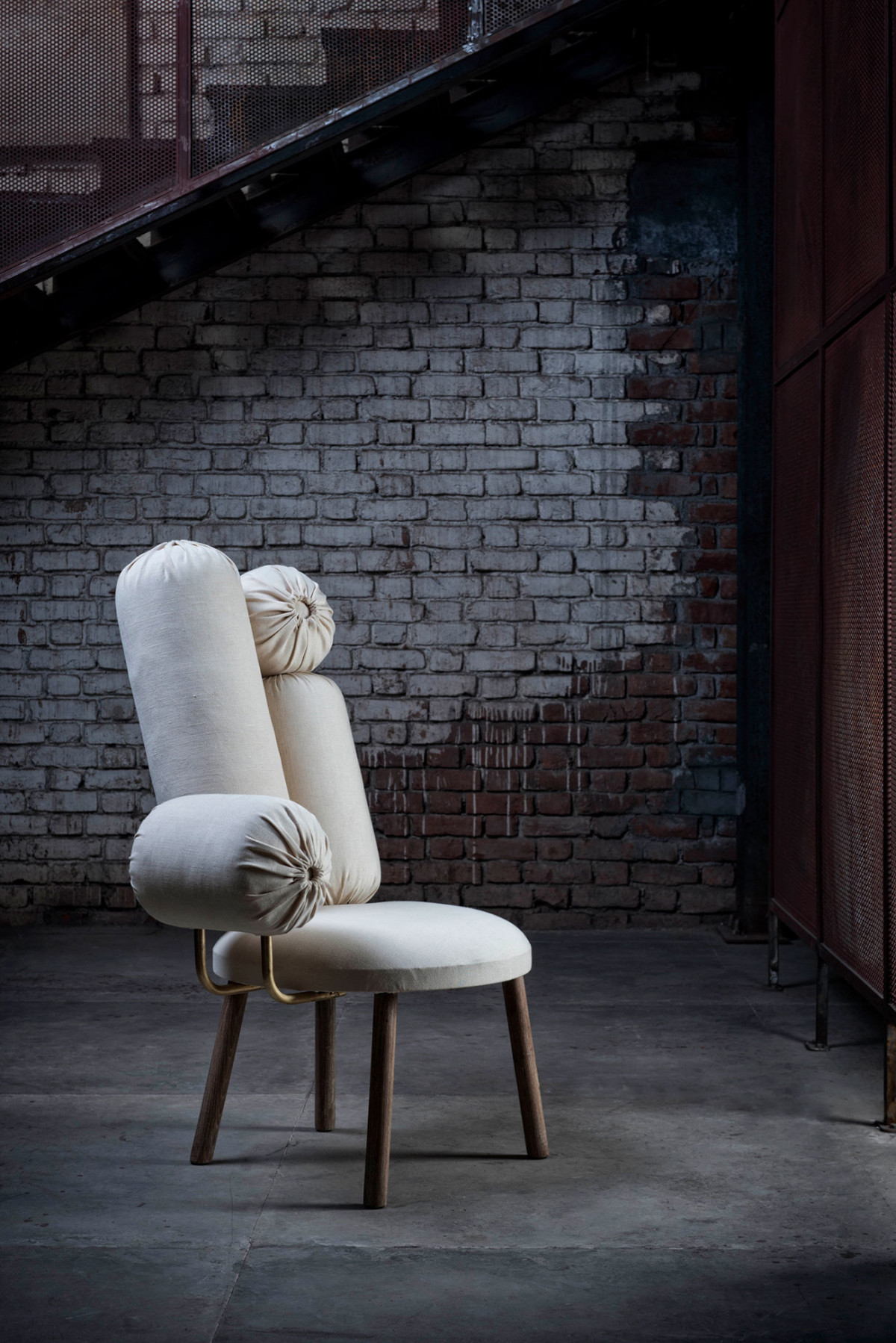 „MASNAD”, rzeźbiarskie krzesło projektu Wrap Studio